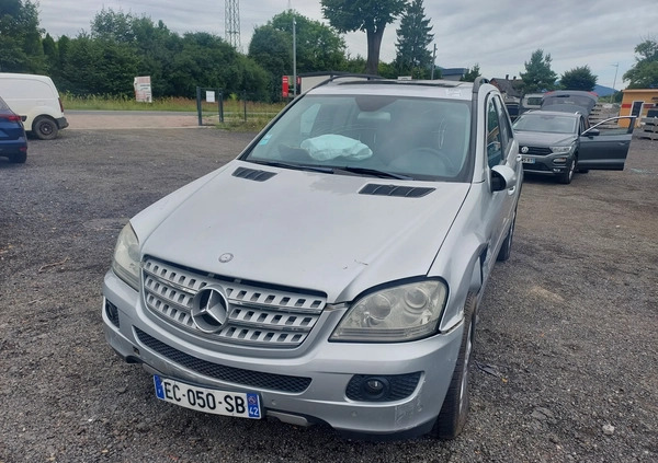 Mercedes-Benz ML cena 11300 przebieg: 289000, rok produkcji 2006 z Stopnica małe 232